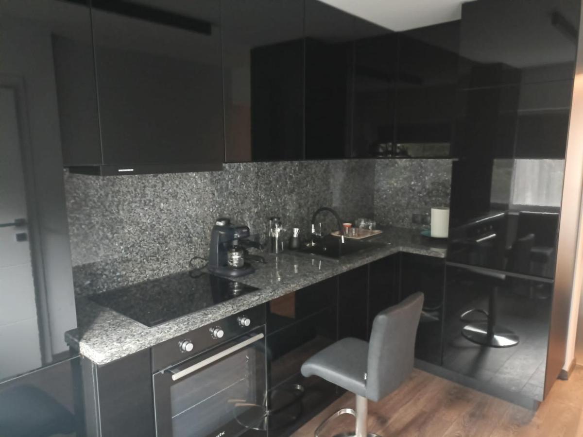 New Apartment Apartament Modern Recent Construit Modern Ujepitesu Tarsashazi Lakresz Miercurea Ciuc Exteriör bild